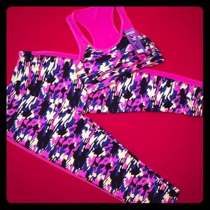 Women’s Active Wear!!